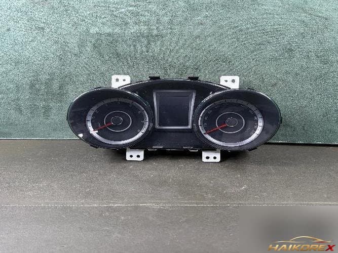 KG Mobility Tivoli 2017 — панель приборов 80220-35010