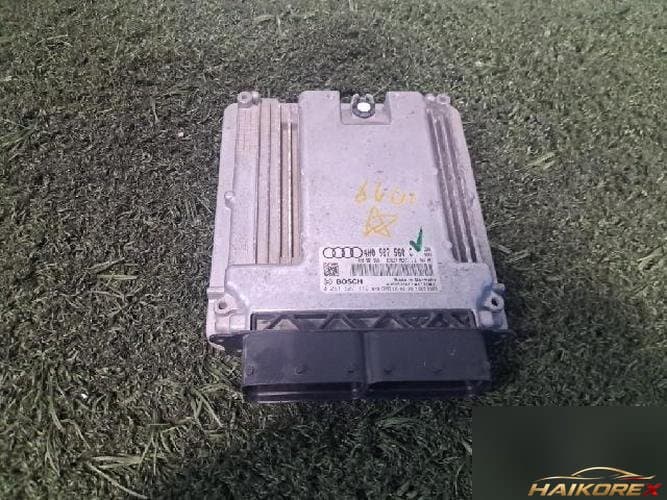Audi A8 2012 — блок управления двигателя ECU 4H0907560C
