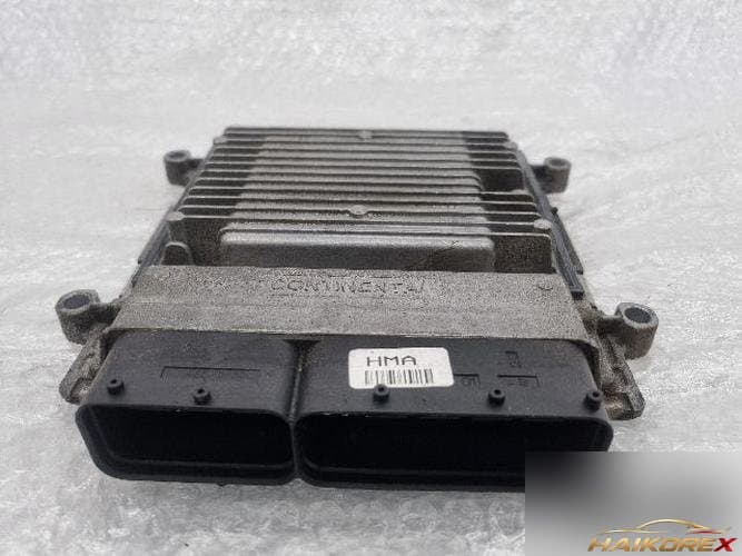 Kia Carens 2013 — блок управления двигателем ECU 39107-25010