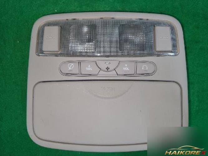 Hyundai Avante 2005 — салонный светильник 4 (с выключателем hands-free)