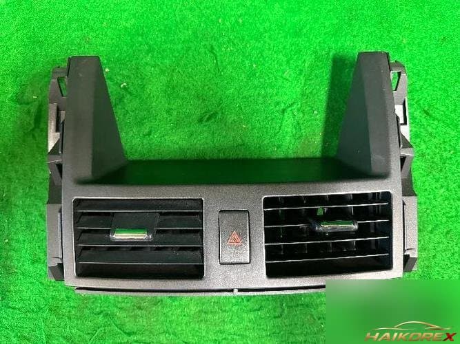 Renault SM7 2005 — дефлектор воздуховода, переключатель аварийной сигнализации 52001
