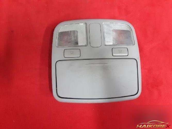 Hyundai Sonata 2005 — плафон салона 1
