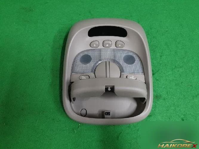 Kia Carens 2002 — плафон салонный 1