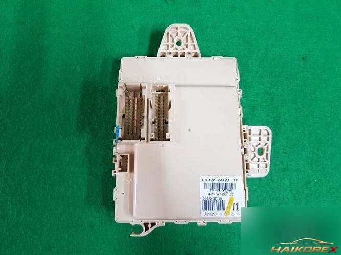 Kia K5 2012 — блок предохранителей салонный 91950-2T010