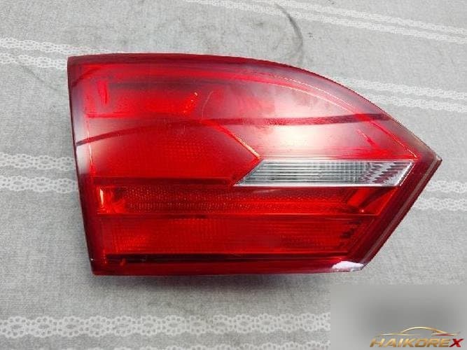 Volkswagen Jetta 2014 — обивка задней двери левая