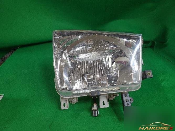Hyundai Mighty 2007 — фара головного света правая