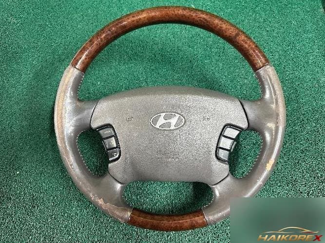 Hyundai Sonata 2005 — рулевое колесо