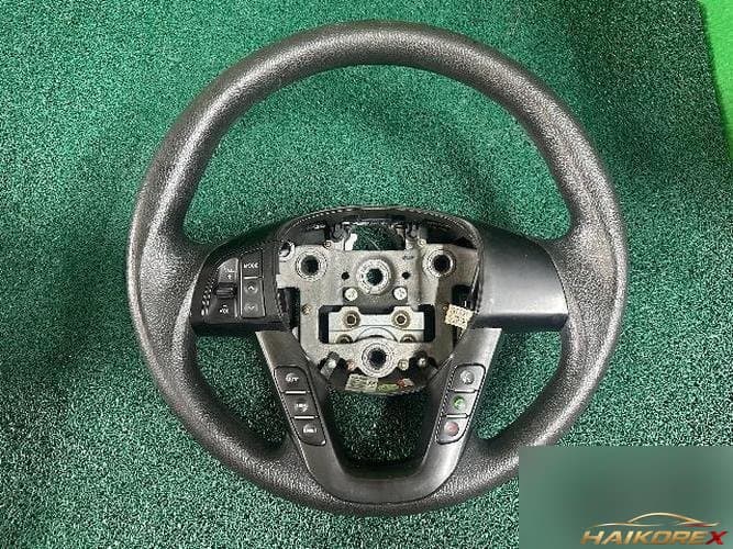 Kia K5 2011 — рулевое колесо