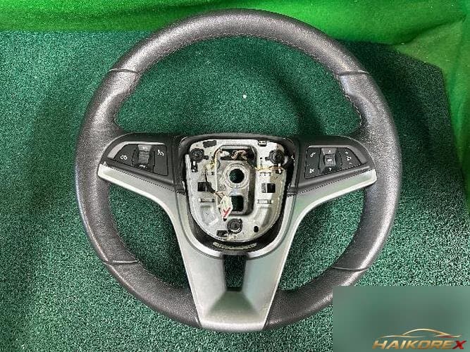 Chevrolet Cruze 2013 — руль