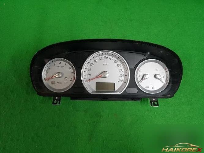 Hyundai Sonata 2005 — приборная панель 94003-3K210
