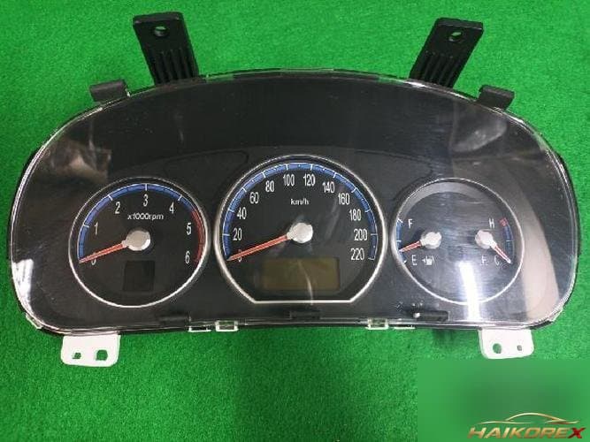 Hyundai Santa Fe 2006 — приборная панель 940032B530