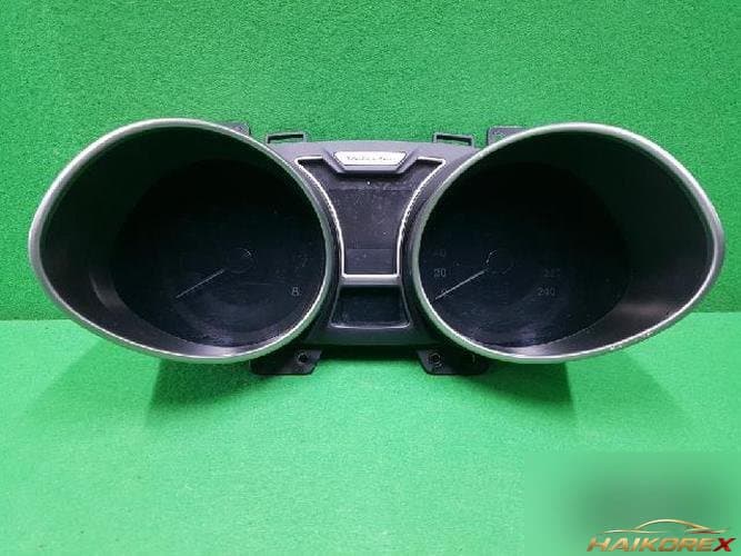 Hyundai Veloster 2012 — панель приборов 940132V020RDR