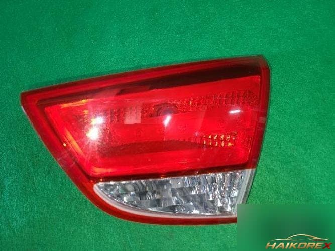 Hyundai Tucson 2009 — подсветка багажника (3 контакта)