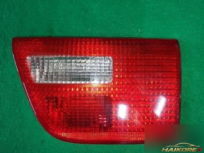 BMW X Series 2003 — накладка крышки багажника (с фонарём) 8