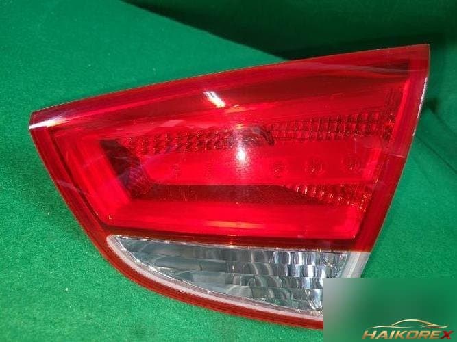 Hyundai Tucson 2010 — фонарь багажника белый 4