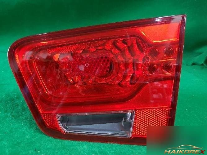 Kia Forte 2009 — задний фонарь в крышку багажника