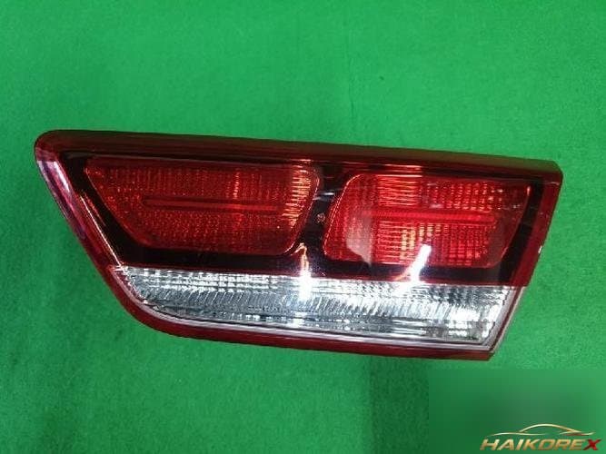Kia K5 2016 — фонарь в крышку багажника