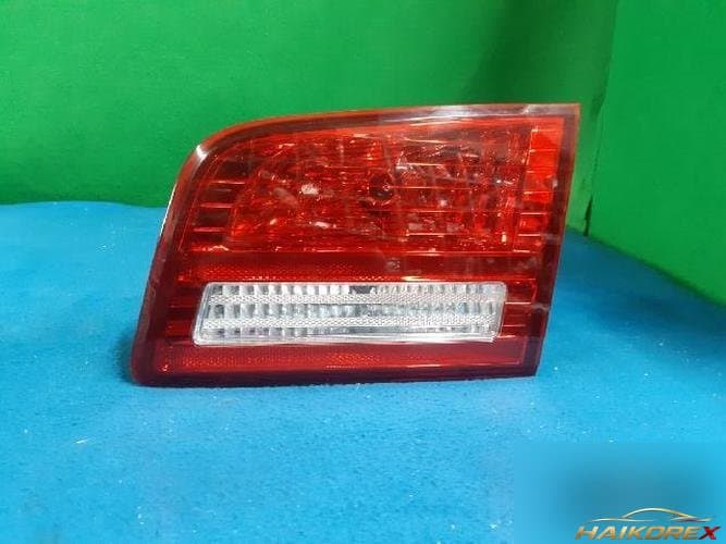Kia Lotze 2007 — накладка крышки багажника (с фонарём) 2
