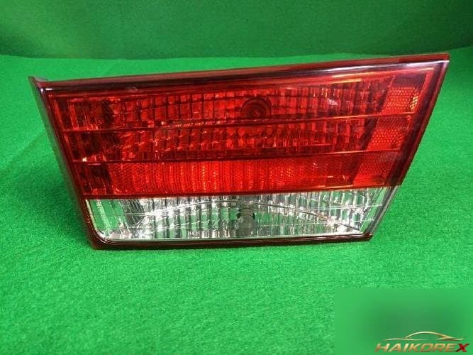 Hyundai Sonata 2005 — подсветка багажника белая 8