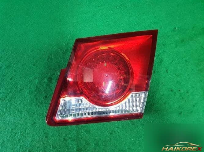 Daewoo Lacetti 2010 — отделка багажника белая (10)