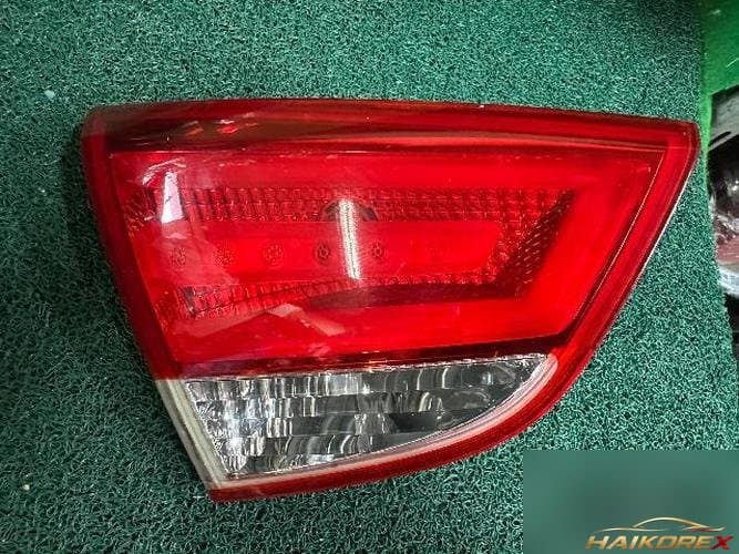 Hyundai Tucson 2009 — обшивка задней двери левая