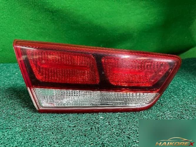 Kia K5 2018 — накладка задней двери левая 1