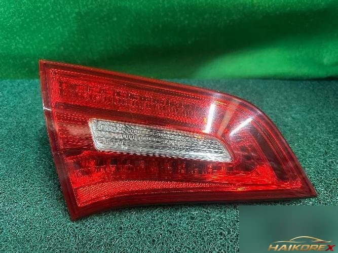 Kia K7 2010 — обшивка задней двери левая