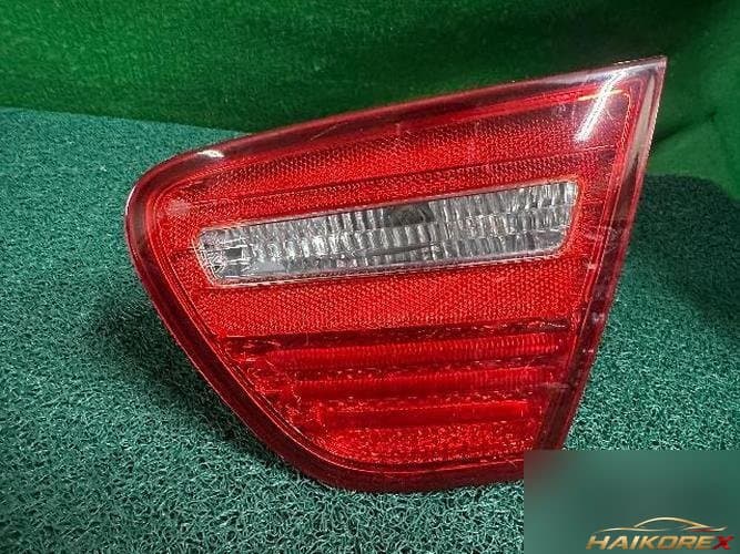 Hyundai Avante 2009 — задний фонарь в крышку багажника, белый, 4-контакта
