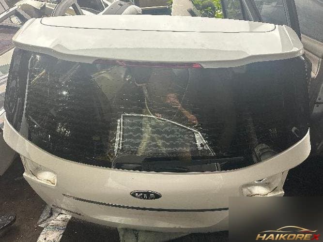 Kia Carnival 2017 — задняя дверь (дверь багажника) 2
