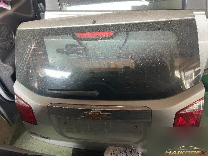 Chevrolet Orlando 2012 — дверь багажника правая