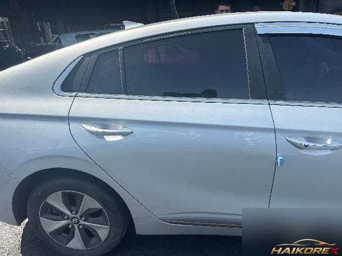Hyundai Ioniq 2018 — дверь задняя правая