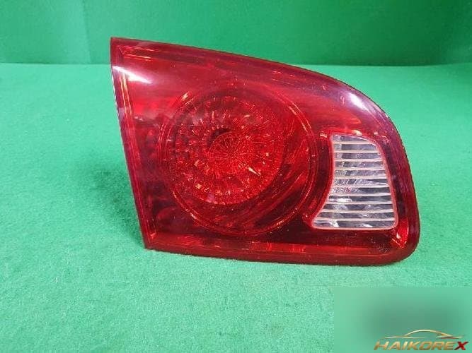 Hyundai Santa Fe 2006 — накладка двери багажника левая 9