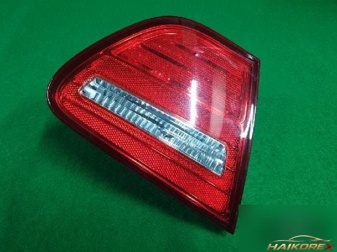 Hyundai Avante 2010 — накладка двери задней левой