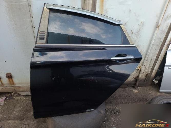 Hyundai Sonata 2010 — дверь задняя левая