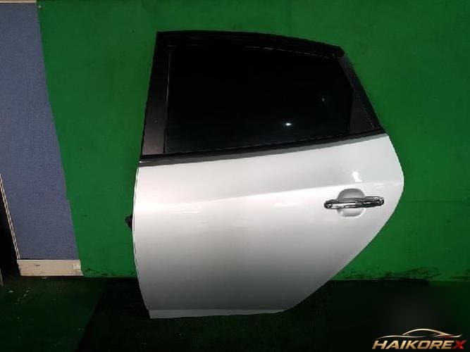 Hyundai Avante 2007 — дверь задняя левая 770032H000
