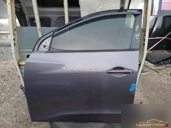 Hyundai Tucson 2010 — передняя дверь левая