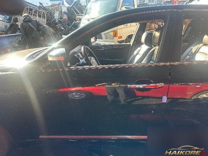 Hyundai Genesis 2009 — передняя дверь левая