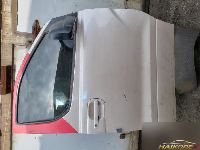 Hyundai Grand Starex 2010 — передняя дверь правая