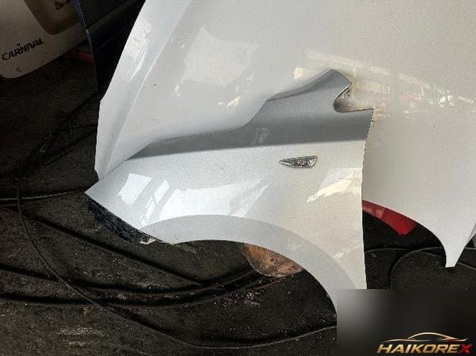 Hyundai Tucson 2013 — крыло левое