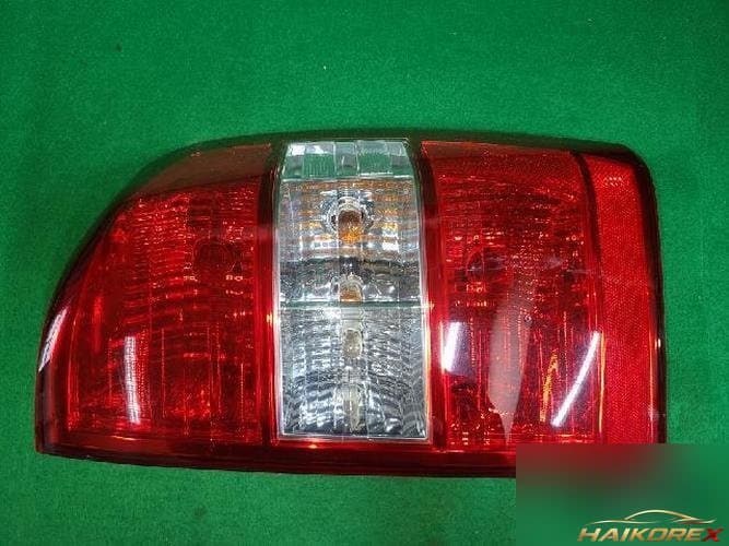 Kia Carnival 2008 — комбинированный фонарь задний правый (пассажирский)