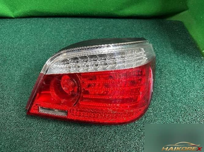 BMW 5 Series 2008 — комбинированный задний фонарь правый (7 контактов)