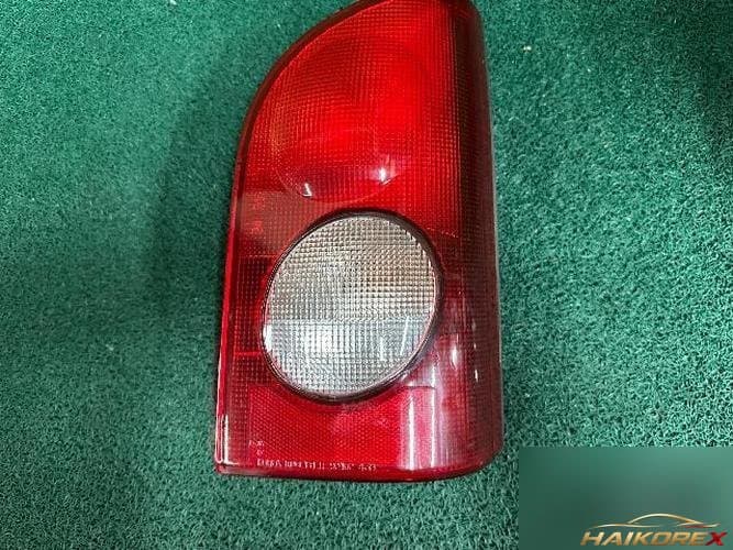 Hyundai Graetz 2001 — задний комбинированный фонарь (правый, сторона пассажира)