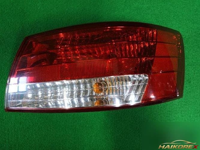 Hyundai Sonata 2005 — комбинированный фонарь задний правый (92402-3K000-10)