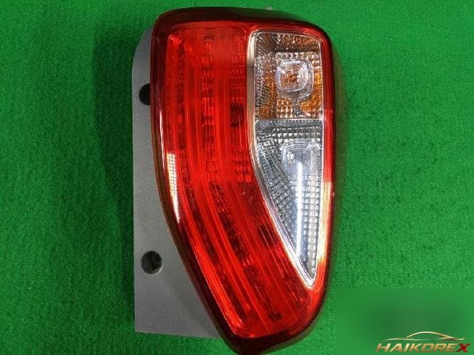 Kia Ray 2013 — фонарь задний комбинированный правый (пассажирский) 92402 A3000