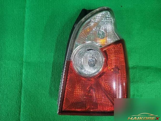 Hyundai Terracan 2002 — задний фонарь в сборе правый (комбинированный)