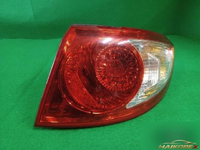 Hyundai Santa Fe 2006 — задний комбинированный фонарь (правый, со стороны пассажира)