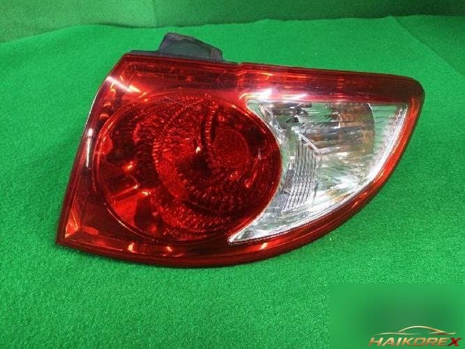 Hyundai Santa Fe 2006 — комбинированный фонарь задний правый (пассажирский) 92402 2B000 10