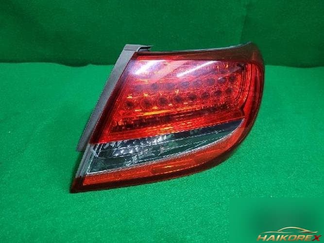 Hyundai Grandeur 2010 — комбинированный фонарь задний (правый, пассажирский)