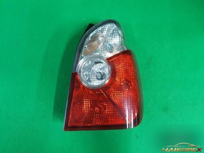 Hyundai Terracan 2003 — комбинированный фонарь задний правый (пассажирский) 5 контактов