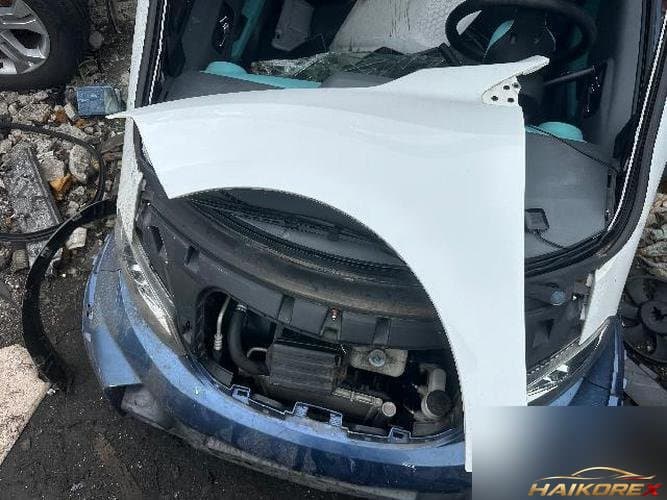 Renault SM3 2014 — крыло левое